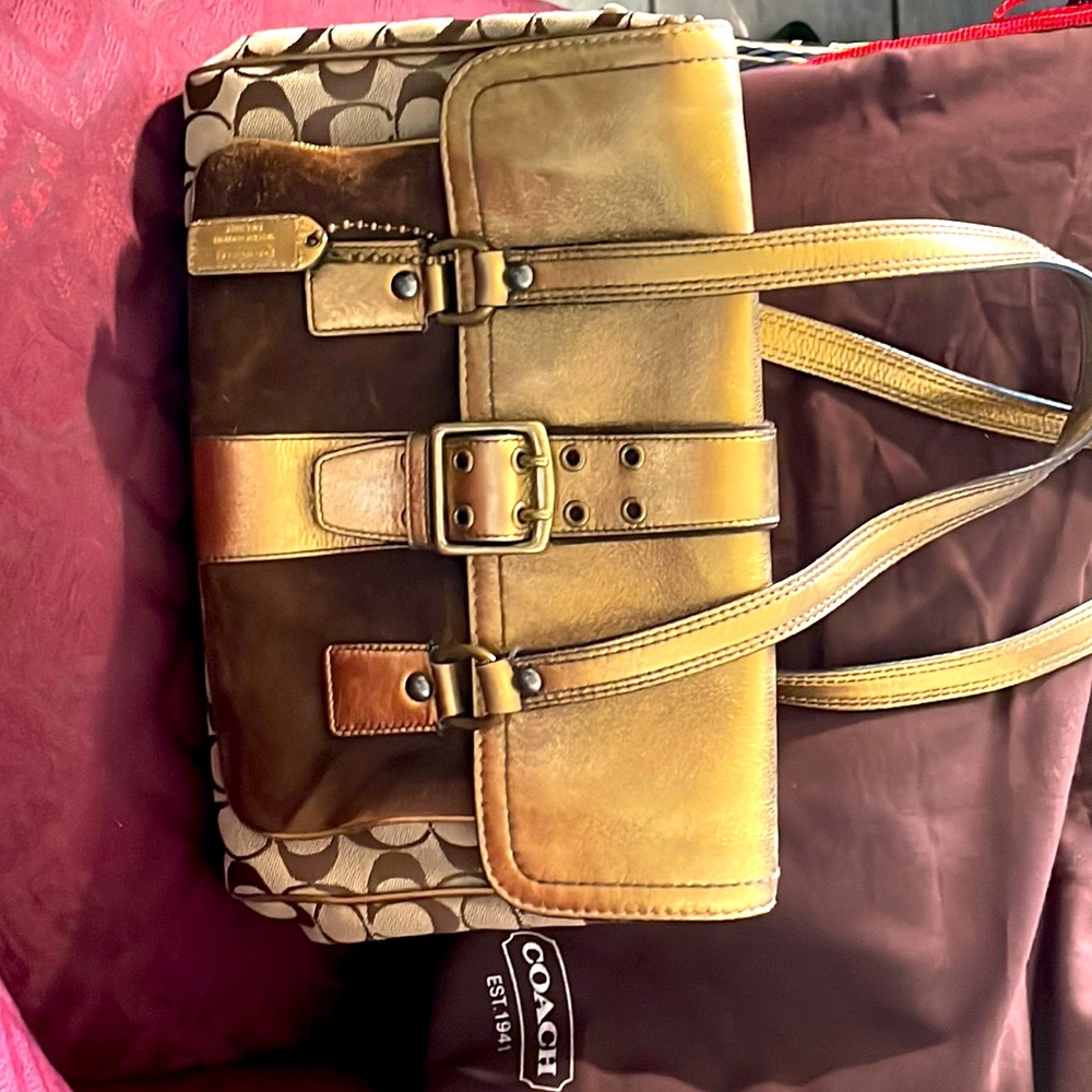 Vintage like new Coach satchel